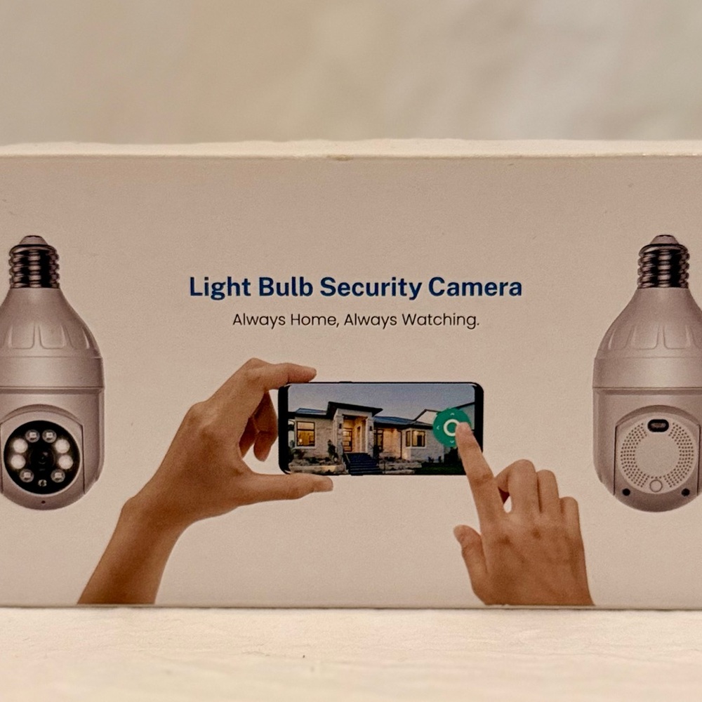 Wi-Fi Light Bulb Security Camera - Picture 2 of 3